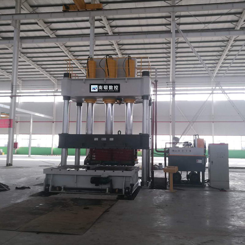 800噸三缸三梁四柱壓力機(jī)帶移動(dòng)工作臺(tái)液壓機(jī)壓汽車配件油壓機(jī)